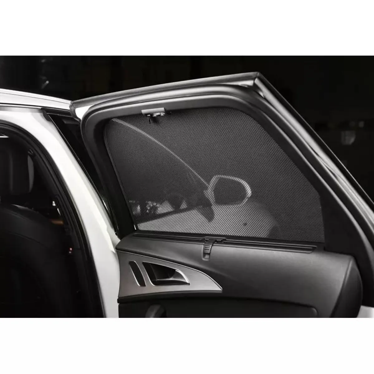 Online Fiat Grande Punto 5 deurs 2005 / Punto Evo 5 deurs 2009 - Zonneschermen Autozonneschermen