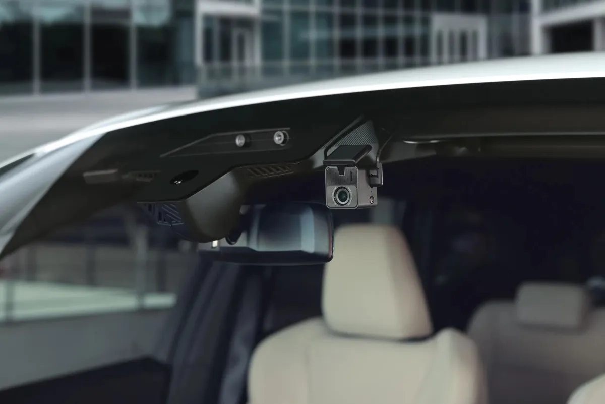 Sale MiVue J20 Full-HD dashcam - Wi-Fi Dashcams